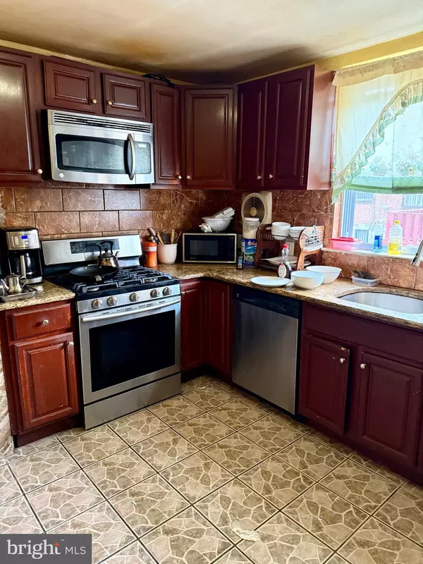 Philadelphia, PA 19149,6008 ALMA ST