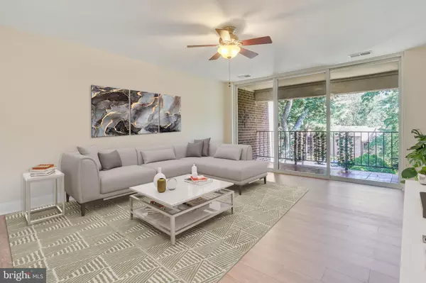 Reston, VA 20190,1439 NORTHGATE SQ #39/21B