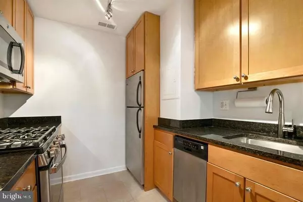 Arlington, VA 22209,1730 ARLINGTON BLVD #203