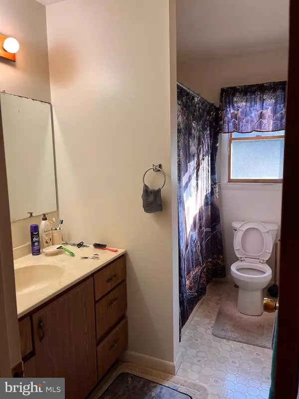 Lewisberry, PA 17339,476 RIDGE RD