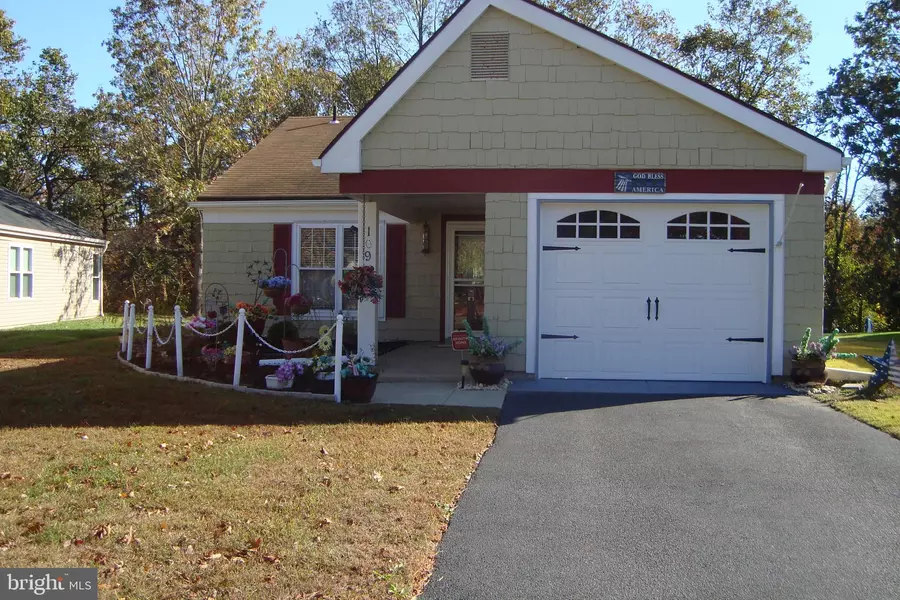 109 BUCKINGHAM DR, Southampton, NJ 08088