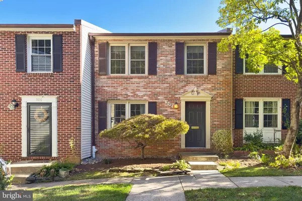 298 GUNDRY DR, Falls Church, VA 22046