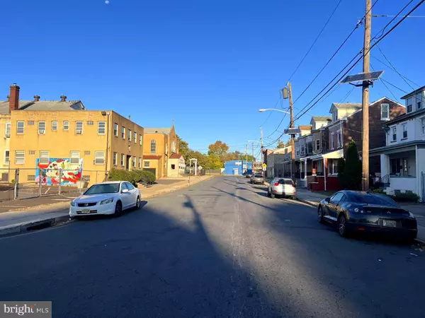 Trenton, NJ 08638,36 E PAUL AVE