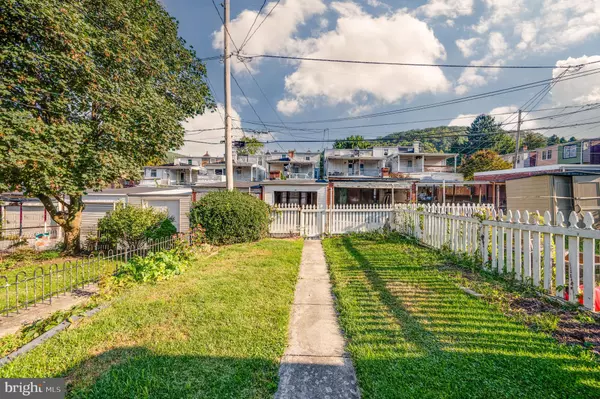 Reading, PA 19606,1973 WOODVALE AVE