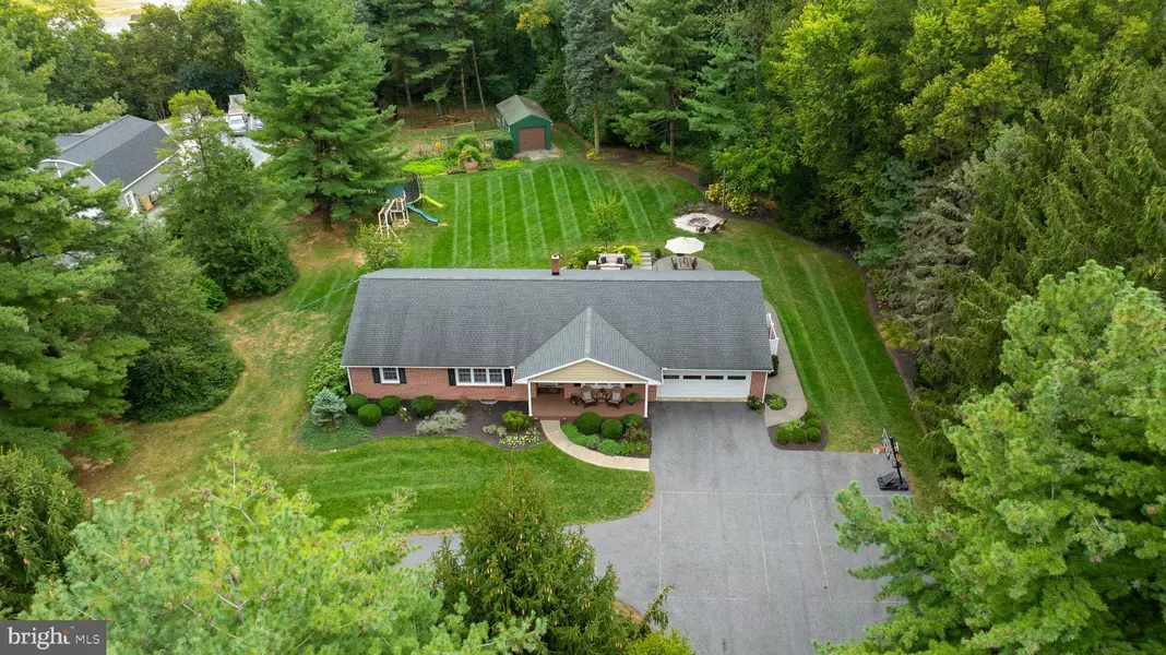 209 SEGO SAGO RD, Lititz, PA 17543