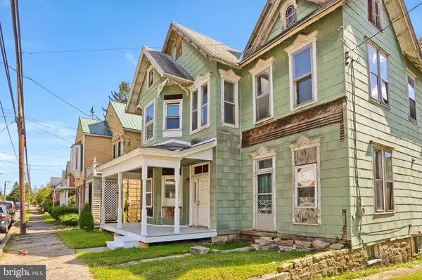 Williamstown, PA 17098,304-306 E MARKET ST