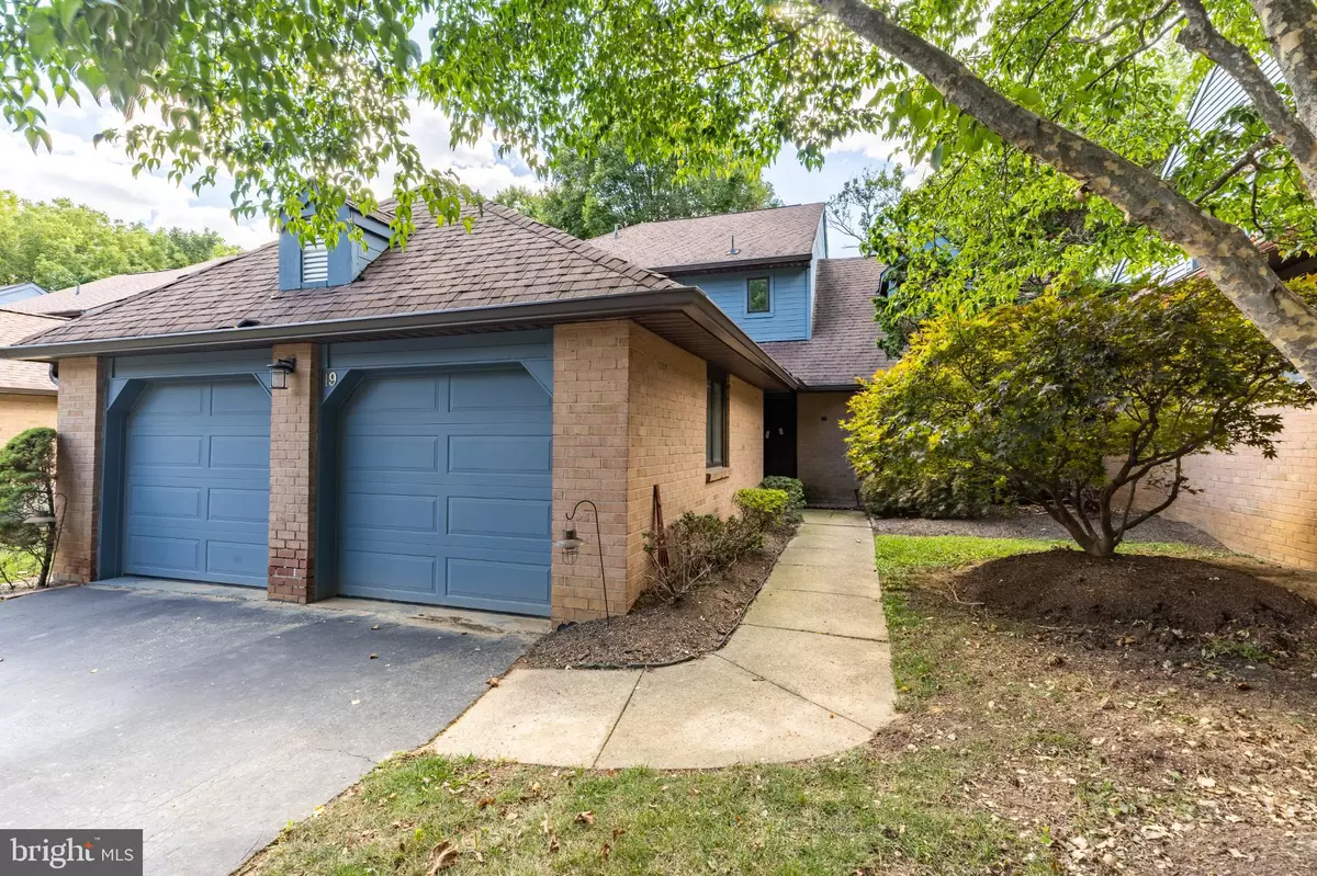 Chesterbrook, PA 19087,19 PAINTERS LN