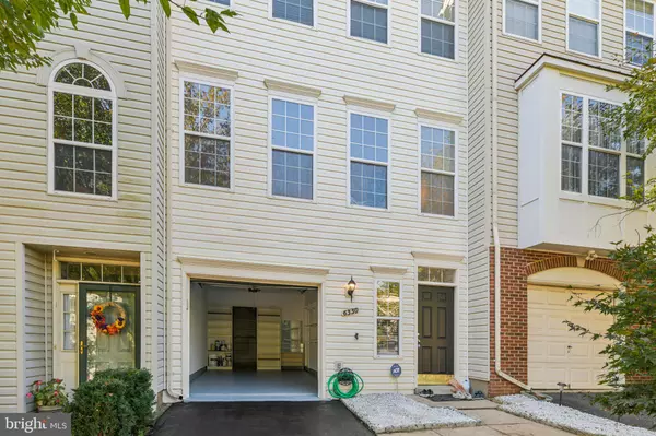 Centreville, VA 20121,6330 JAMES HARRIS WAY