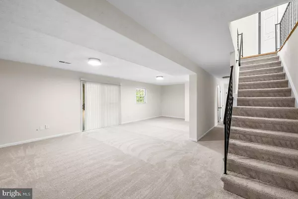 Springfield, VA 22152,6614 GREY FOX DR