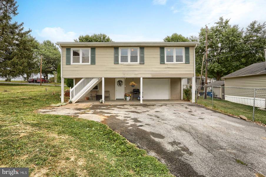 1880 LONGVIEW DR, Middletown, PA 17057