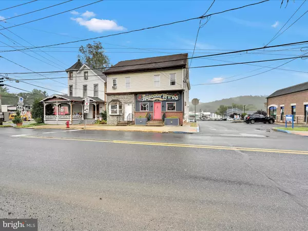 Pine Grove, PA 17963,41-43 S TULPEHOCKEN ST