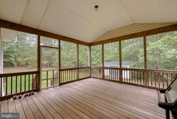 Hollywood, MD 20636,23146 HOLLINS WAY