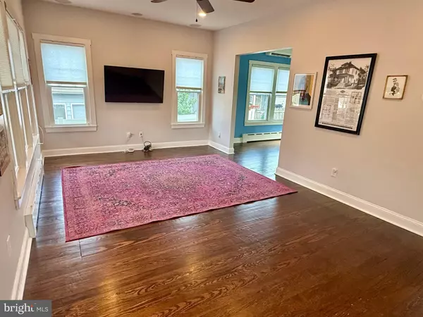 Mount Ephraim, NJ 08059,74 E BUCKINGHAM AVE