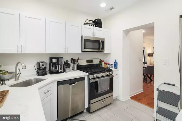 Philadelphia, PA 19146,2225 TITAN ST