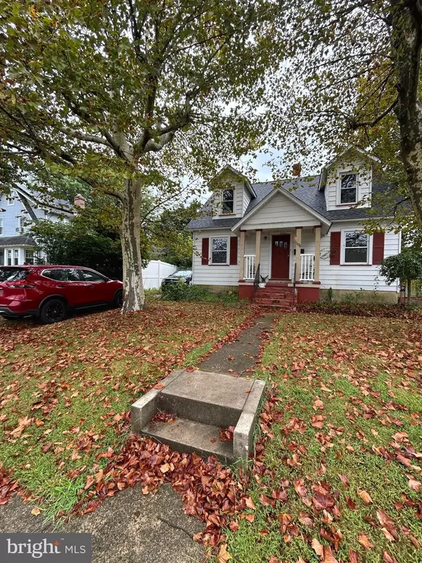Pennsville, NJ 08070,104 QUEEN AVE