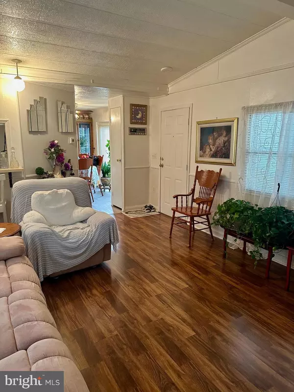 Williamstown, NJ 08094,202 POLK AVE