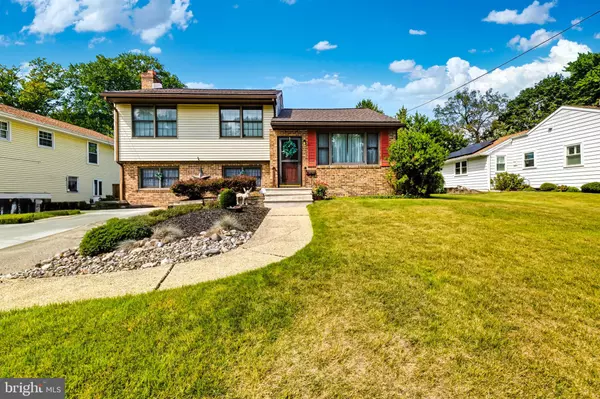 15 ASH AVE, West Deptford, NJ 08096