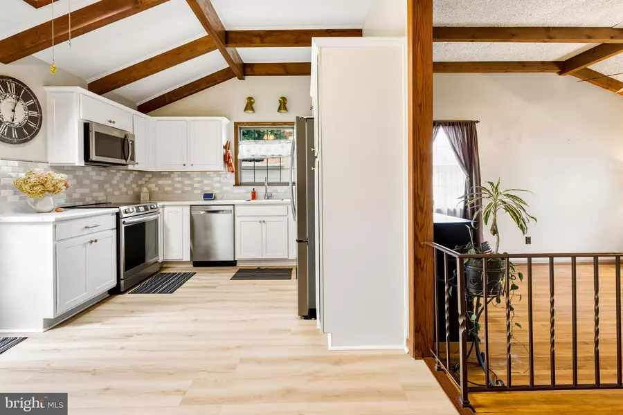 15 ASH AVE, West Deptford, NJ 08096