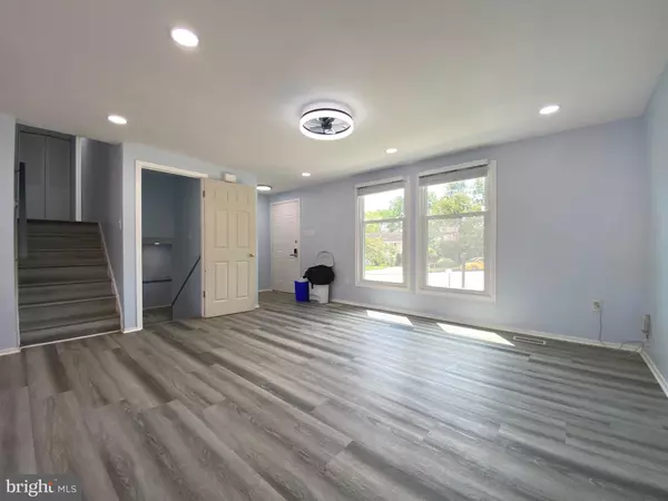 Rosedale, MD 21237,18 FIRST LIGHT CT