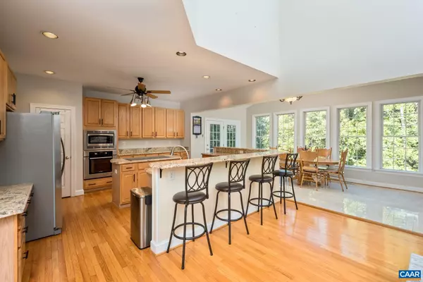 Charlottesville, VA 22911,3070 CHIMNEY RDG