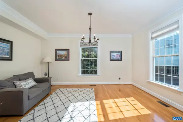 Charlottesville, VA 22911,3070 CHIMNEY RDG