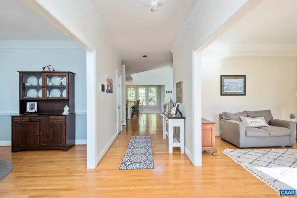 Charlottesville, VA 22911,3070 CHIMNEY RDG