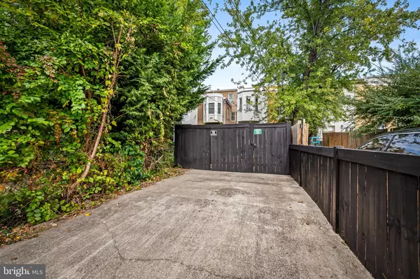 Baltimore, MD 21218,325 E 22ND ST