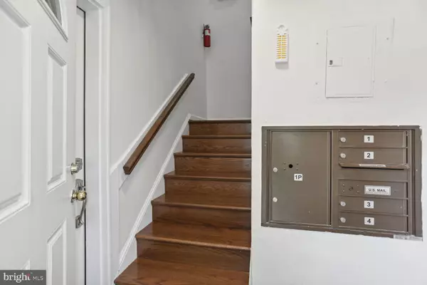 Washington, DC 20020,2828 BUENA VISTA TER SE #4