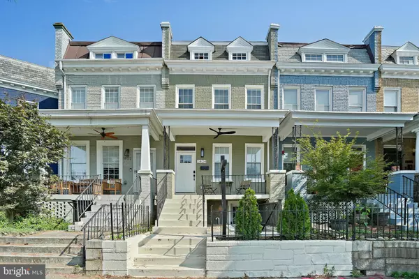 Washington, DC 20003,1404 MASSACHUSETTS AVE SE