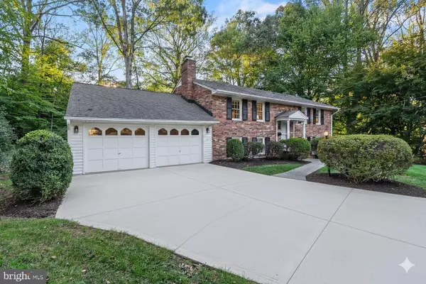 Annandale, VA 22003,8929 CHELTONHAM PL