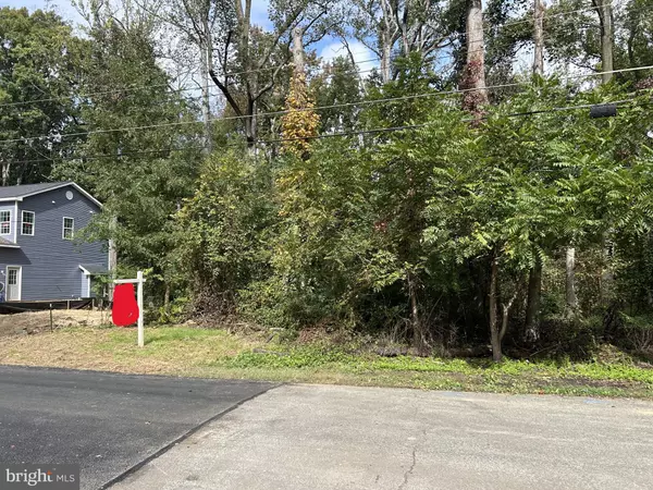 6106 WESSON DR, Suitland, MD 20746