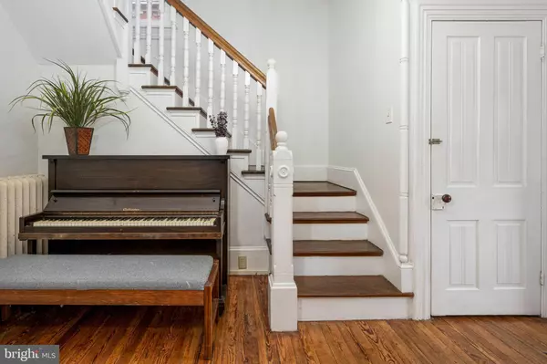 Oxford, PA 19363,615 MARKET ST