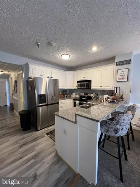100 TAYLOR ST #206, Colonial Beach, VA 22443