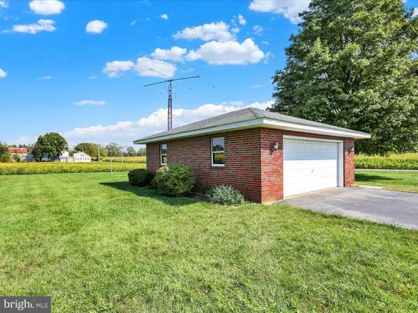 Mertztown, PA 19539,892 VALLEY RD