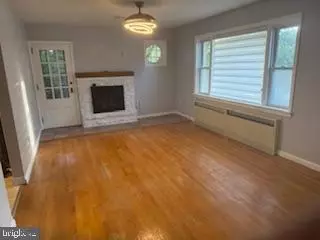 Reading, PA 19609,423 WOODSIDE AVE