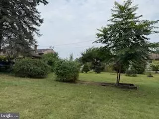 Reading, PA 19609,423 WOODSIDE AVE