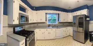 Reading, PA 19609,423 WOODSIDE AVE