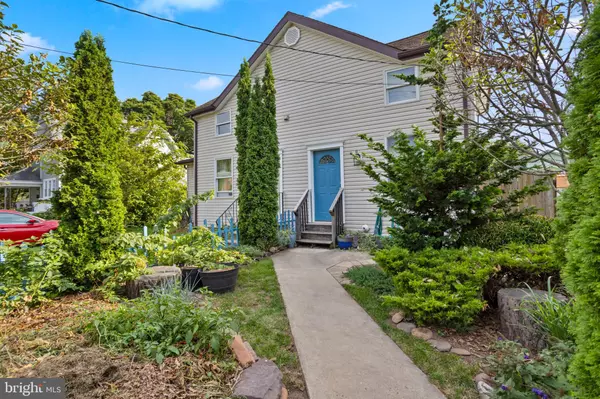 Florence, NJ 08518,438 W FRONT ST