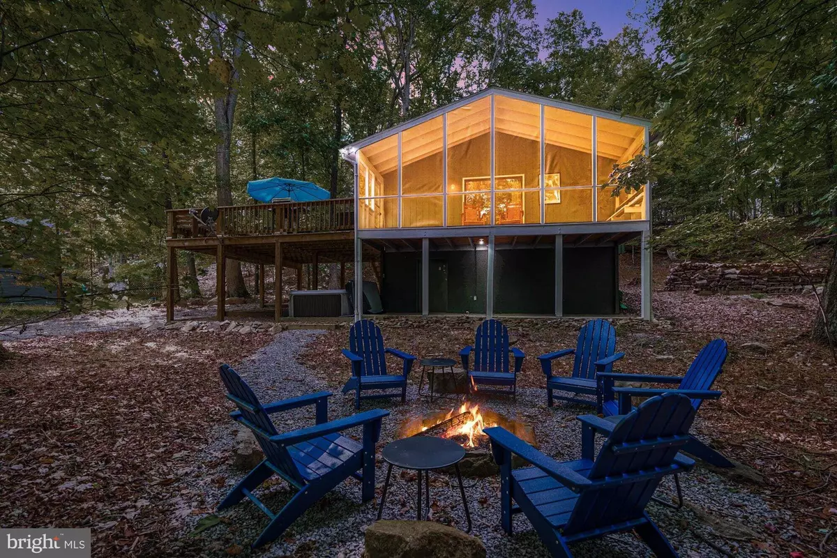 Hedgesville, WV 25427,34 GOLDEN WAY