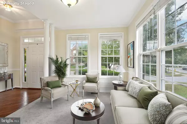 Waldorf, MD 20603,10764 PAM DR