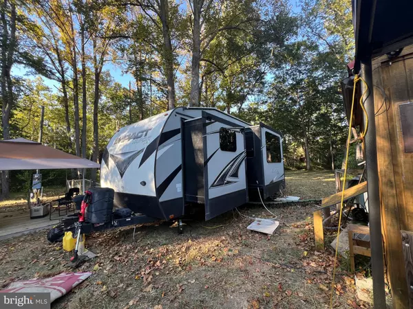 Augusta, WV 26704,HONEY LN