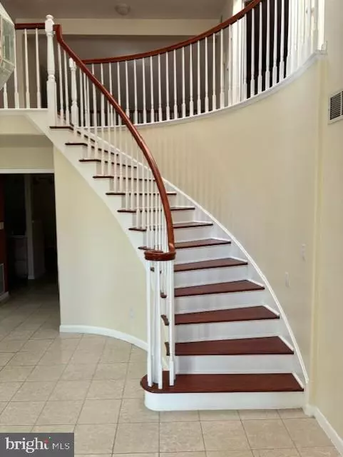 Princeton, NJ 08540,307 SAYRE DR