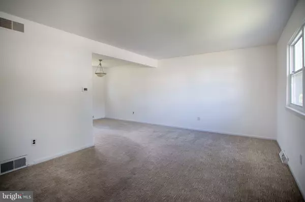 New Castle, DE 19720,17 COMMONWEALTH BLVD