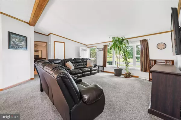 Houston, DE 19954,15 LEGEND LN