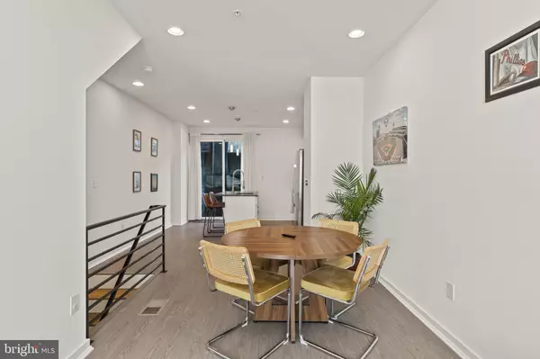 Philadelphia, PA 19148,2544 S 2ND ST