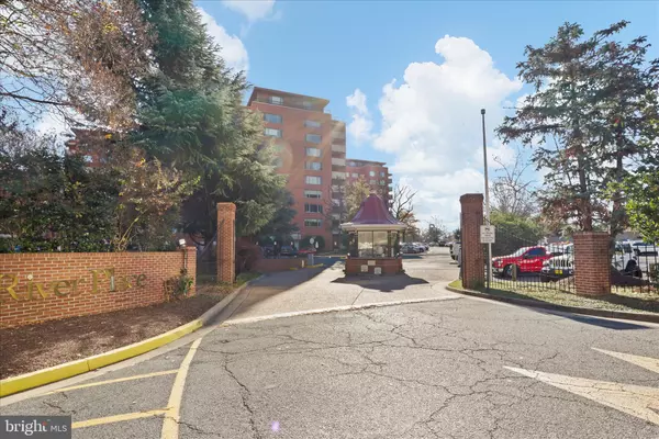 Arlington, VA 22209,1011 ARLINGTON BLVD #444