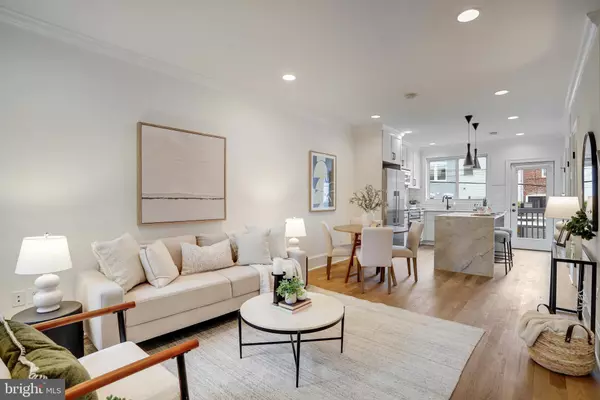 Washington, DC 20002,1122 ABBEY PL NE