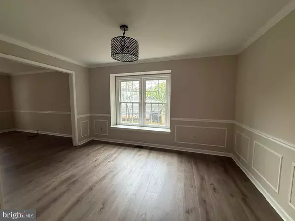 Herndon, VA 20171,3310 APPLEGROVE CT