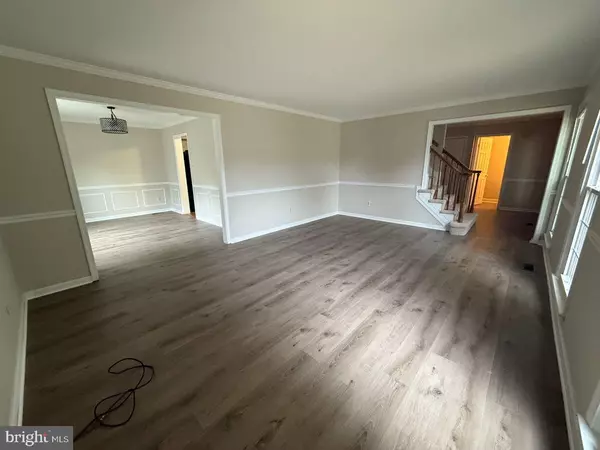 Herndon, VA 20171,3310 APPLEGROVE CT