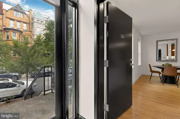 Washington, DC 20009,1840 VERNON ST NW #208